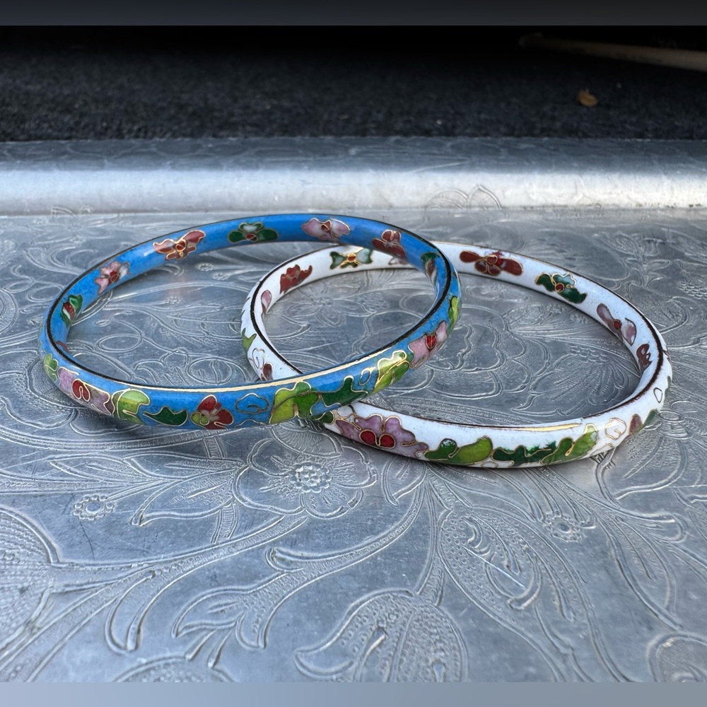 Vintage Cloisonne Floral Enamel Bangle Set - Blue and White